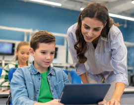 Redes de ensino buscam caminhos para uso de tecnologia nas escolas