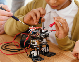 Projeto transforma entusiastas em multiplicadores de tecnologia nas escolas