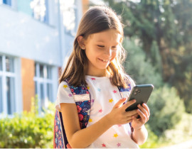 Banir ou não banir? Celular na escola precisa ter função educacional, dizem especialistas